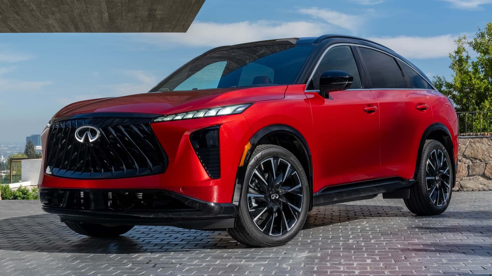 全新英菲尼迪QX65发布：268马力四驱，豪华内饰抢眼